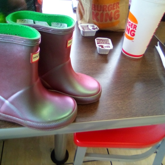 Hunter boots toddlers size 4 - Picture 6 of 6